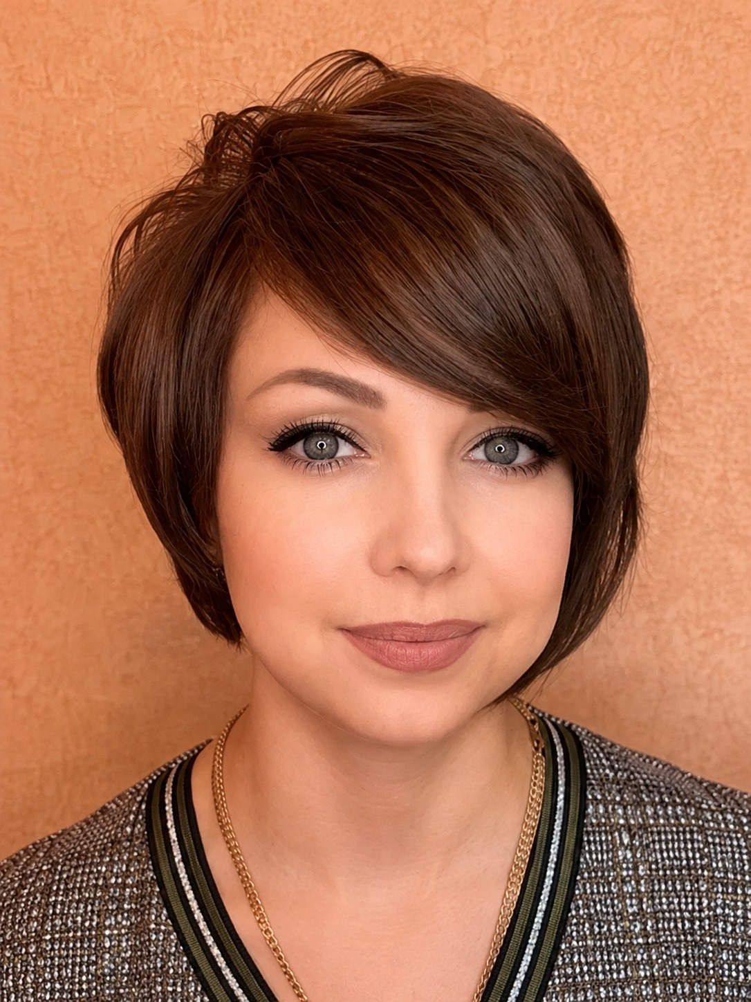 Source person for makeup transformation